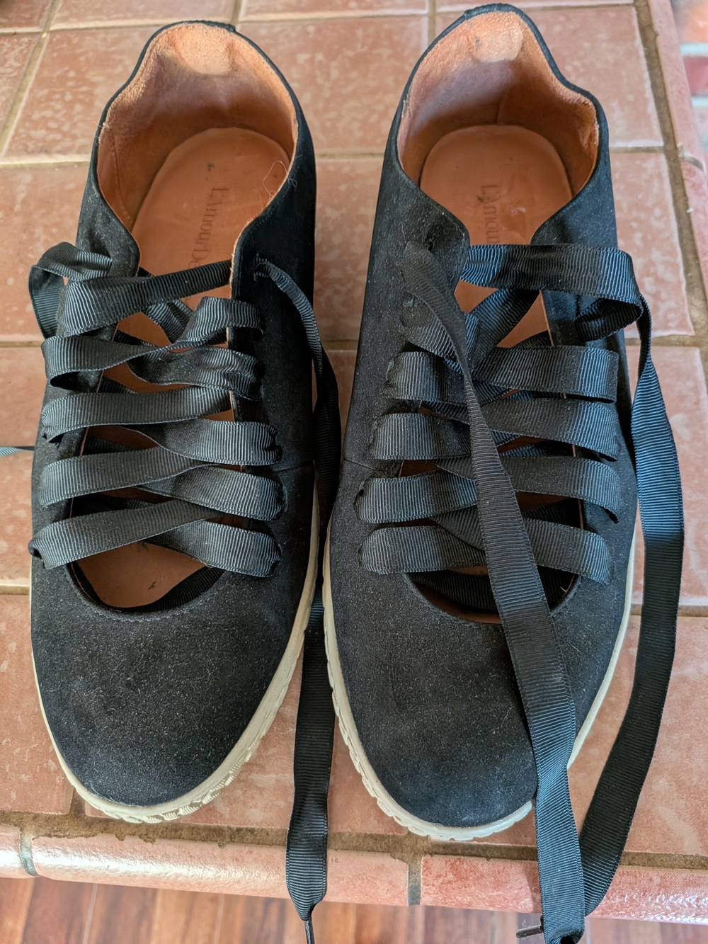 L'AmourDesPieds Women’s Black Suede Ribbon-Lace Shoes